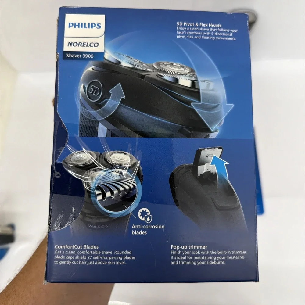 Philips Norelco Shaver 3900 Wet & Dry Electric Shaver S3212/82